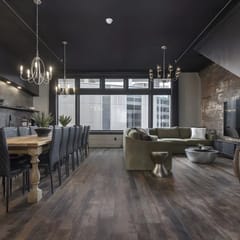 Penthouse Grand Executive Suite. 6 Bed, 3 Bath with Rooftop Private Deck!