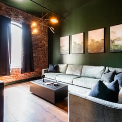 Hollyhock Suite 505: 2 beds/1 bath
