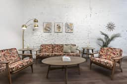 Skyline Bourbon Loft. 5 Bed, 2 Bath Suite.