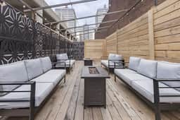 Penthouse Grand Executive Suite. 6 Bed, 3 Bath with Rooftop Private Deck! - Image 3