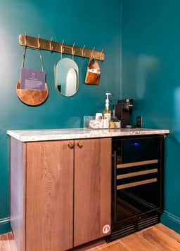 Hollyhock Suite 411: 1 bed/1 bath