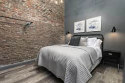 Bourbon Retreat: Luxe 4BR Downtown Condo w/ Spa Baths & Central Access