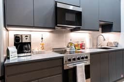Hollyhock Suite 303: 2 Bed/1 Bath