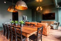 Hollyhock Suite 302: 4 Bed/2 Bath