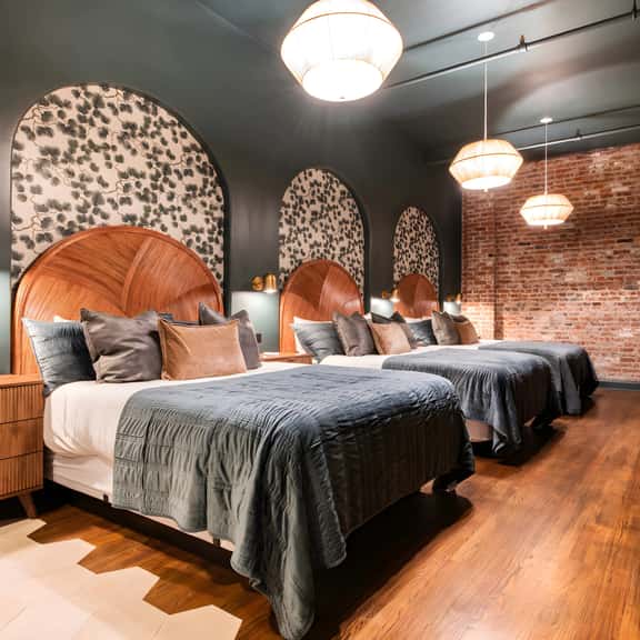 The Ivy Lantern Suite - Image 1