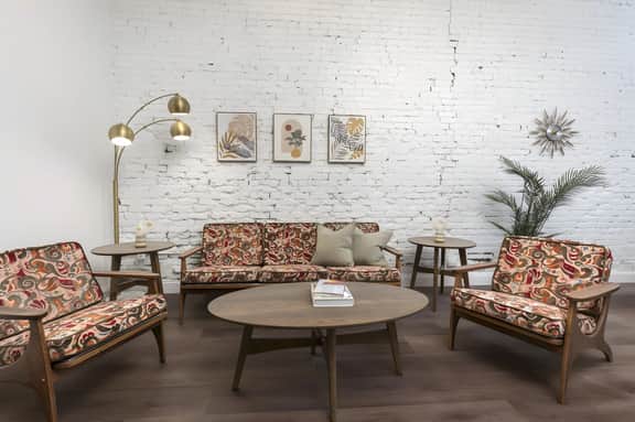 Skyline Bourbon Loft. 5 Bed, 2 Bath Suite.