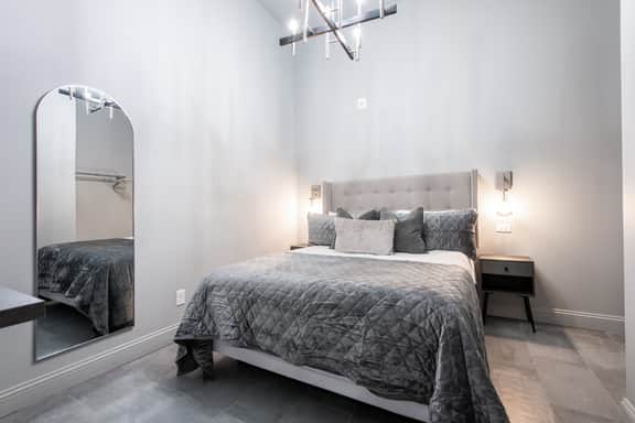 Hollyhock Suite 503: 2 bed/1 bath