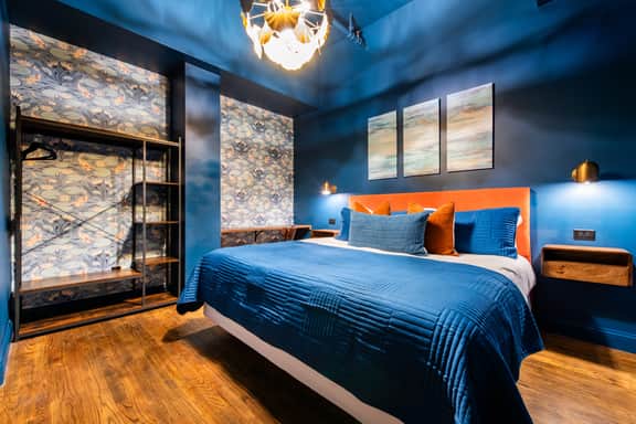 Hollyhock Suite 510: 2 beds/1 bath