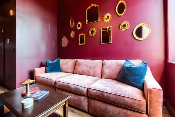 Hollyhock Suite 508: 2 beds/1 bath