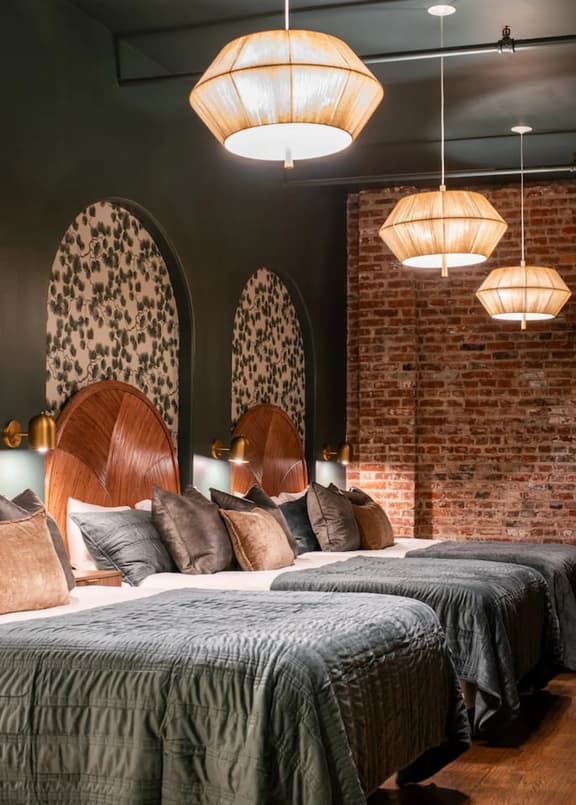 Hollyhock Suite 304: 1 Bed/1 Bath